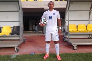 Još jedan gol sa centra - projektil nove zvijezde Lestera