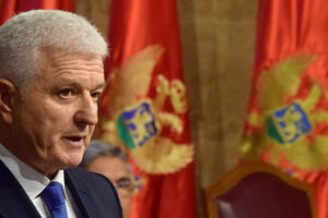 Merkel čestitala Markoviću na izboru: Njemačka će rado biti partner