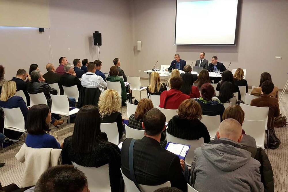 HIPMONT, seminar, Herceg Novi, Foto: HIPMONT