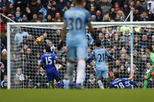 Pogledajte promašaj godine Kevina de Brujnea