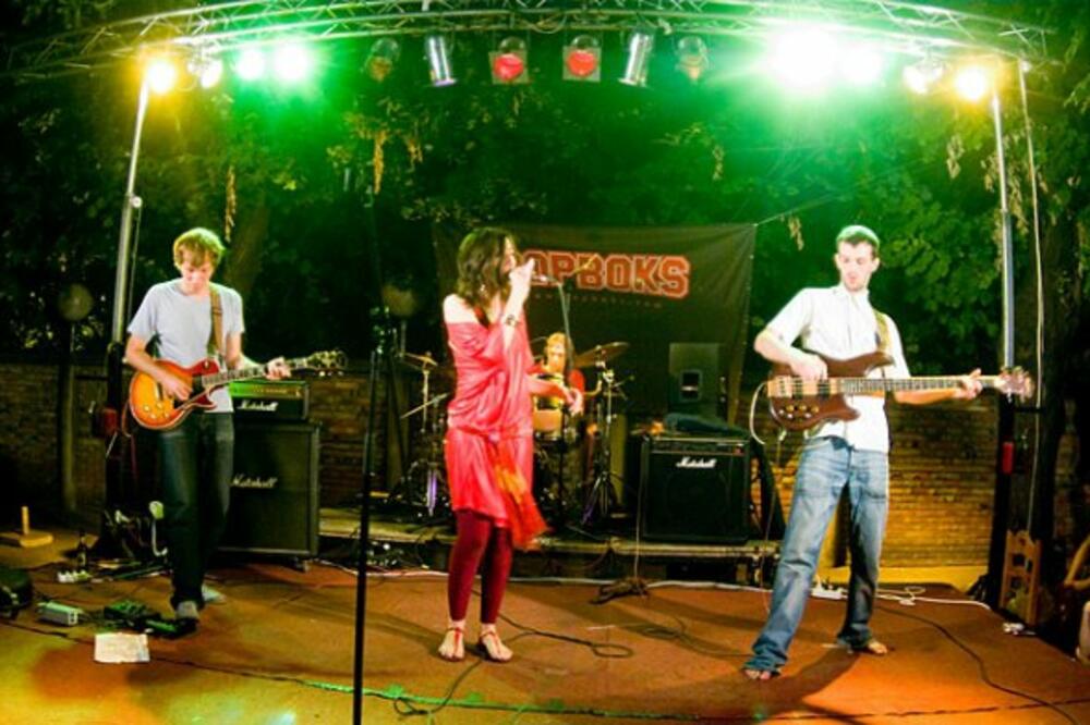 lira vega, Foto: Dejan utvar