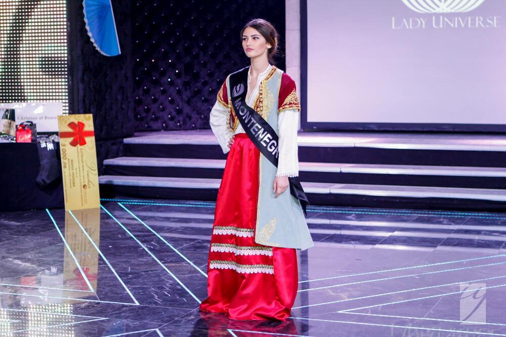 Jovana Peković, Foto: Privatna album