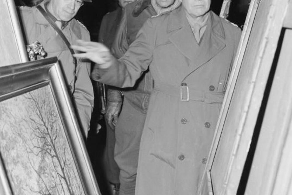 krađa slika, Foto: Srbijadanas.com