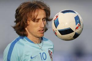 Sa Balkana samo Modrić i Rakitić