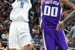 Dabl-dabl Vučevića, Orlando slavio u Teksasu