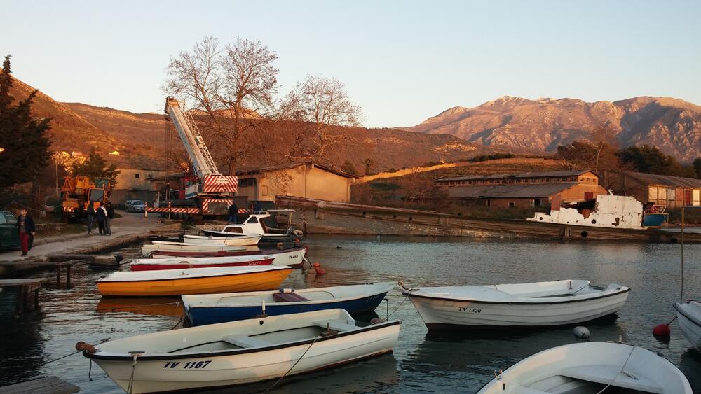 Independia, vađenje