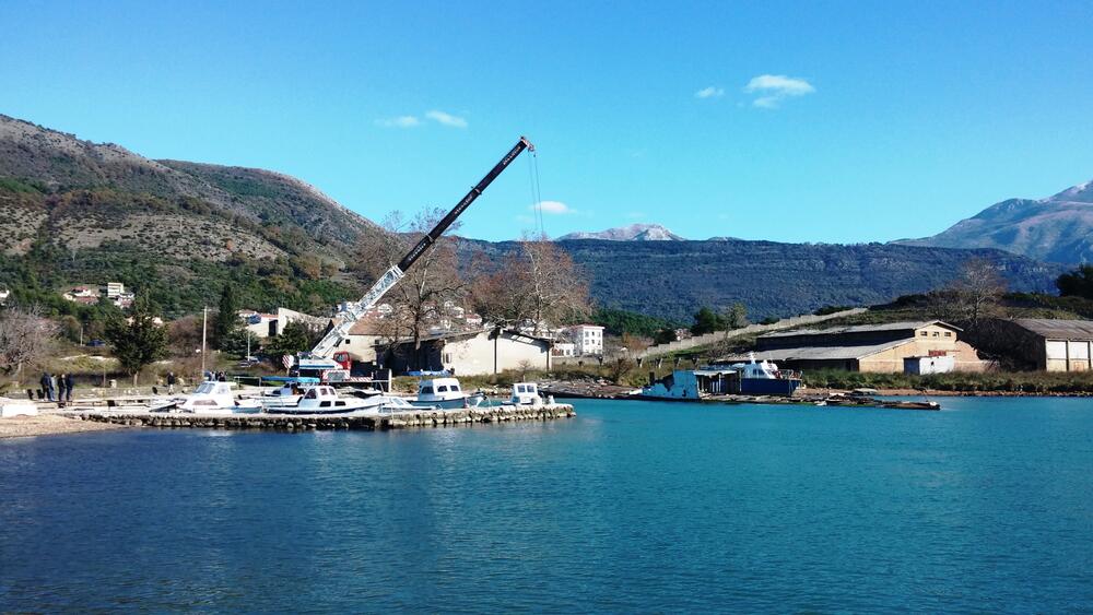 Vađenje broda "Independia", Bonići