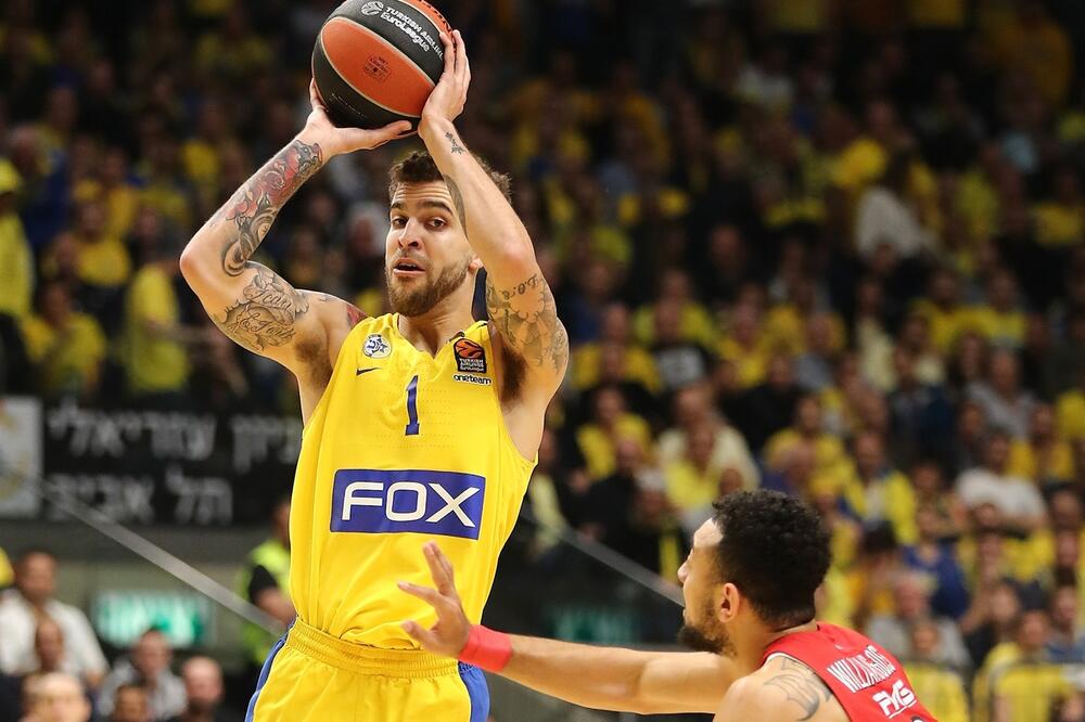 Skoti Vilbekin na utakmici sa Olimpijakosom