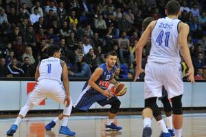 Gordić pogodio sa 3/4 terena, ali...