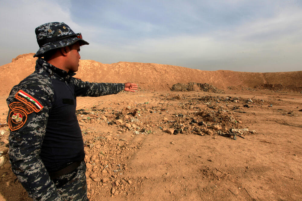 Irak, masovna grobnica, Foto: Reuters