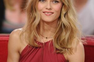 Vanesa Paradi u vezi sa Semjuelom Benšetrijem