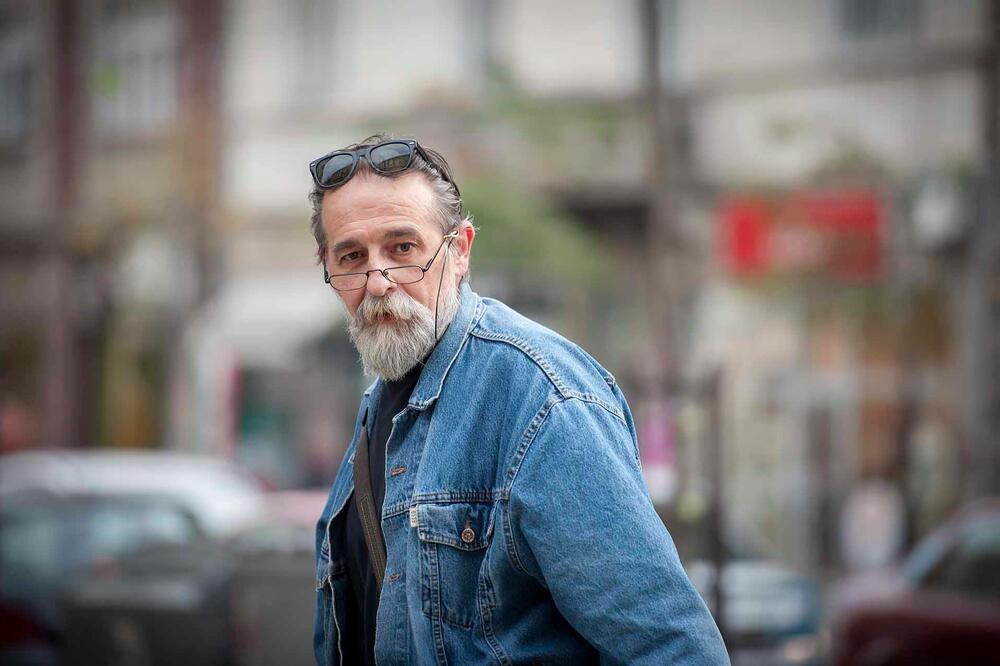 Centrifuga, Miroslav Miletić