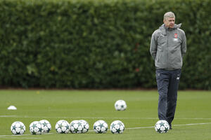 Arsenal protiv PSŽ-a: Bitka za prvo mjesto na "Emirejtsu"