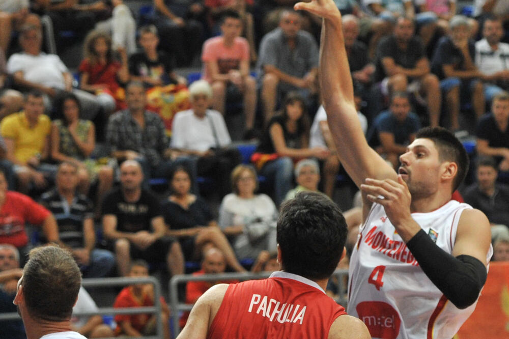 Nikola Vučević, Foto: Savo Prelević