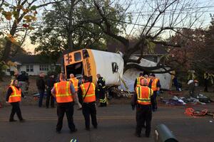 Šestoro djece poginulo u nesreći školskog autobusa u SAD