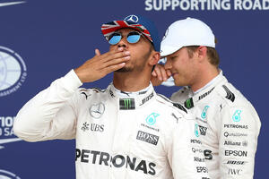 Hamilton ne odustaje