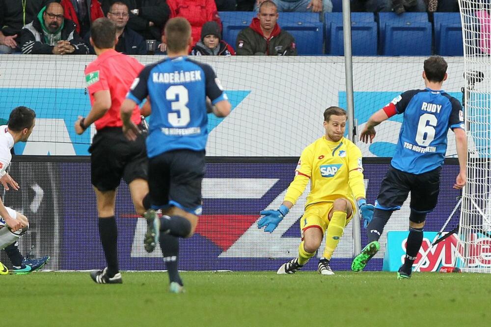 Hofenhajm Hamburger Filip Kostić, Foto: Twitter