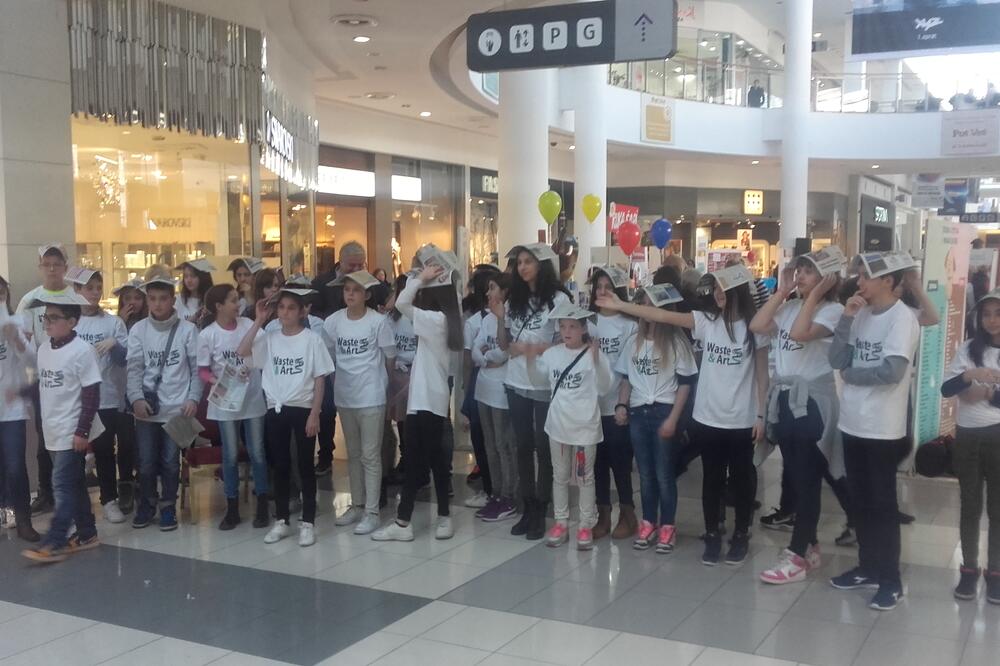 Djeca Ozon, Foto: OZON