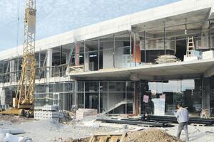 Tender za tezge na novoj pijaci na Koniku