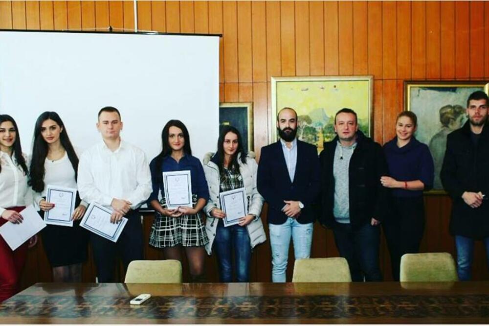 Sudenti filološkog, Foto: SSFF