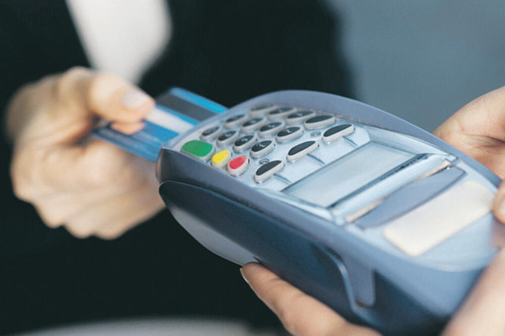 Banka, transakcije, kartice, Foto: Shutterstock