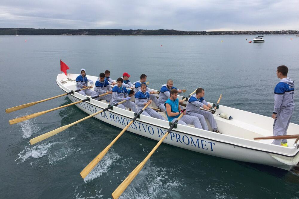 Srednja pomorska škola veslači Portorož, Foto: Mps.gov.me