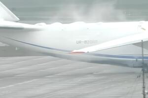 Pogledajte: Gorio najveći transportni avion na svijetu