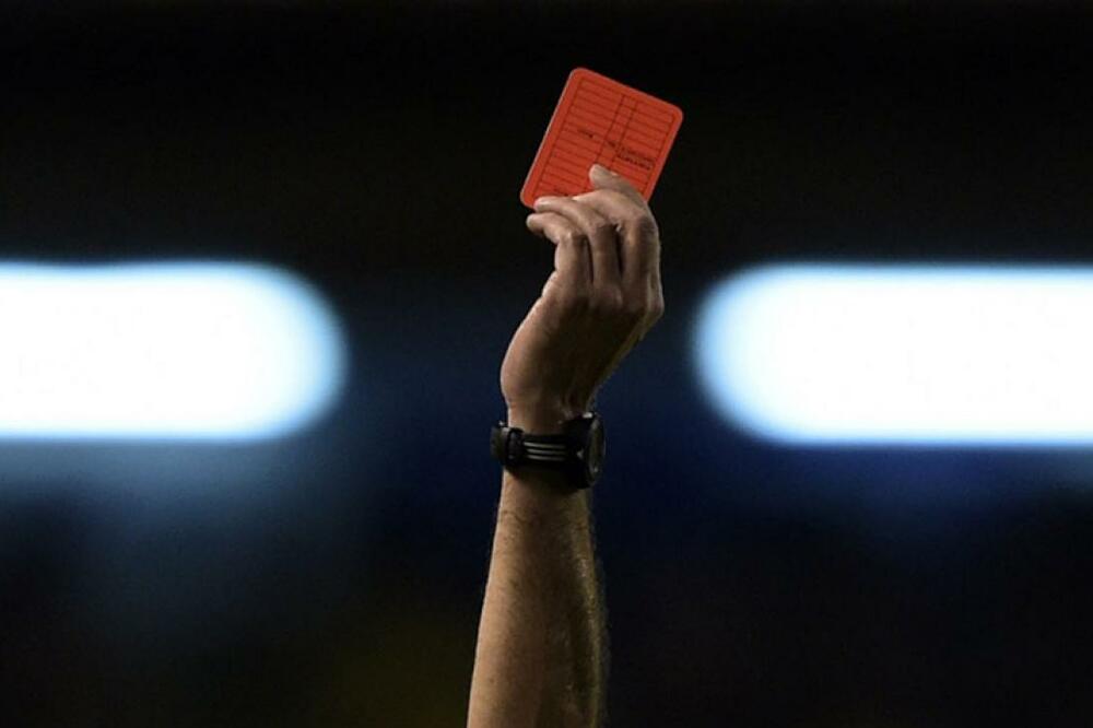 crveni karton, Foto: Si.com