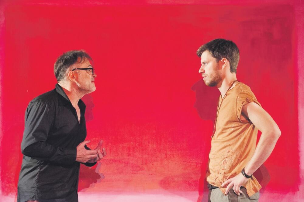 Branislav Lečić, Marko Grabež, predstava Crvena (Novine)