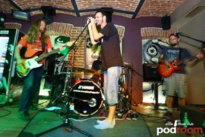 Grupa M.O.R.T. svira za malog Martina