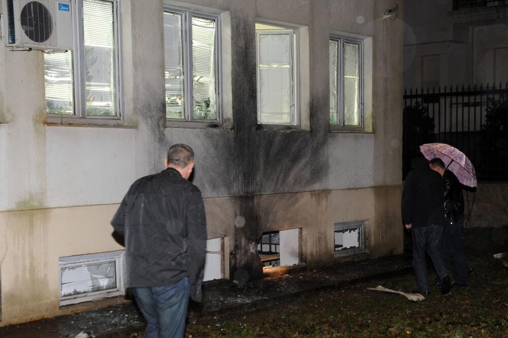 napad na Vijesti, Vijesti, Foto: Savo Prelević