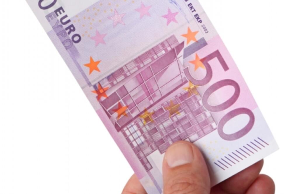 500 eura, Foto: Shutterstock