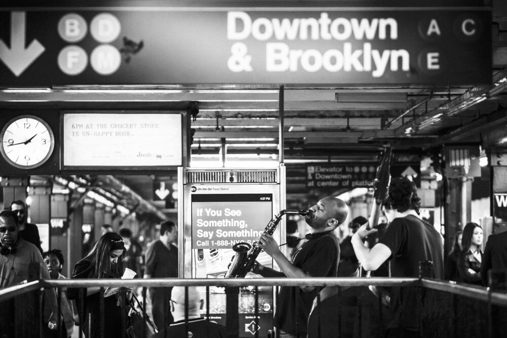muzičar metro, Foto: Shutterstock