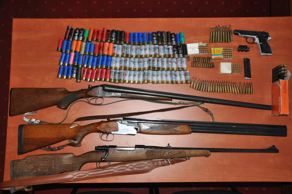 oružje, Kotor, Budva, Foto: Uprava policije