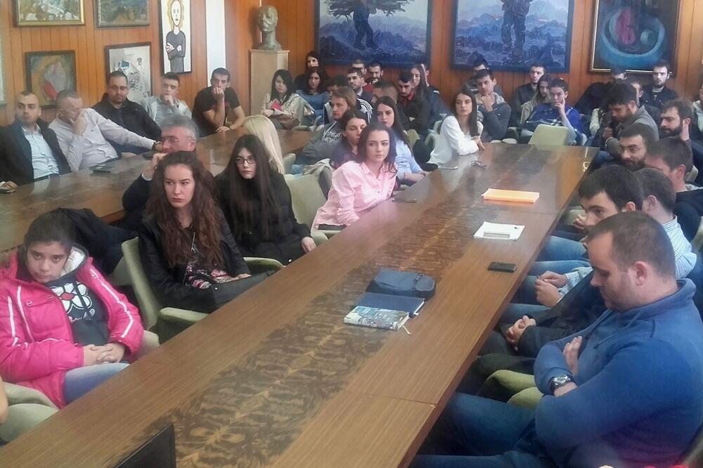 Filozofski fakultet 60 godina mađarske revolucije, Foto: Svetlana Mandić