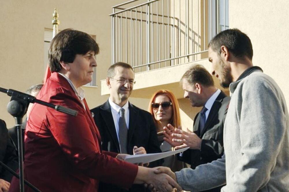 U decembru 2015. raspodijela stanova, Foto: Vlada Crne Gore