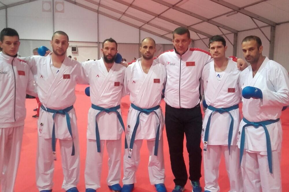 Karate muški tim u borbama, Foto: Mina