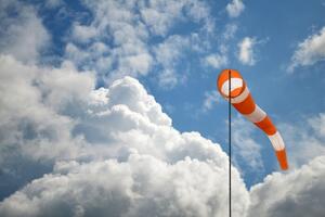 U petak sunčano i vjetrovito