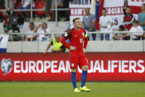 Simeone na klupi, Runi u napadu Intera?