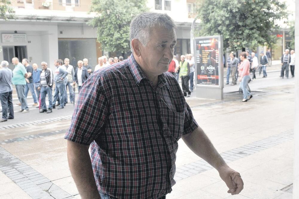 bivši radnici KAP-a, Foto: Savo Prelević