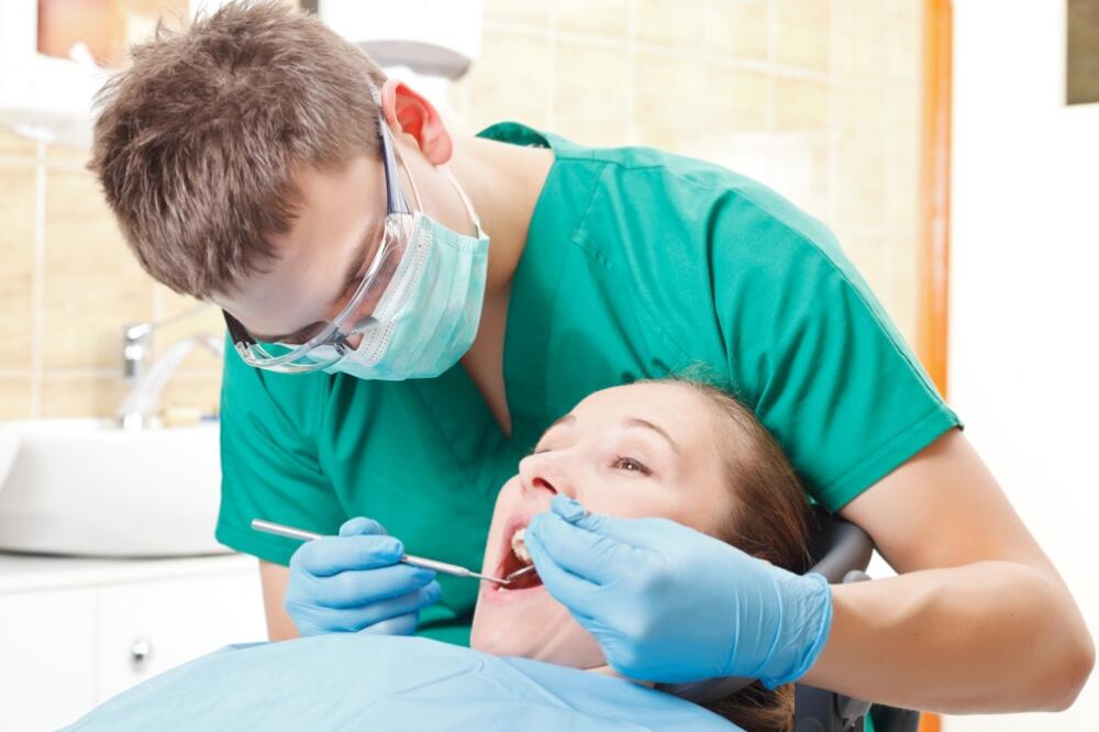 zubi, stomatolog, Foto: Shutterstock.com
