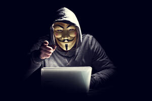 Anonimusi uz Asanža: "Ugasili smo mejl vlade Ekvadora"