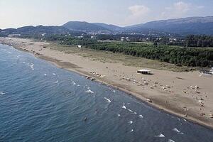 Tragedija na Velikoj plaži u Ulcinju: Utopila se ruska državljanka