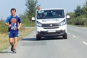 Humanitarni podvig: Za 55 dana trči  55 maratona