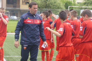 Kadeti poveli, pa izgubili od Francuske