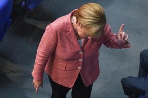 Njemačka: 90 poslanika traži "alternativu" Merkelovoj