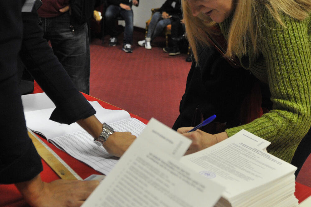 parlamentarni izbori 2016., Foto: Savo Prelević