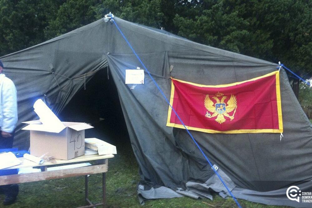 Biračko mjesto Komarno, Foto: CDT