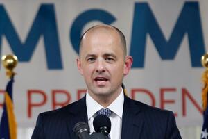 Nije nemoguće: Ni Klinton ni Tramp, već Makmalin