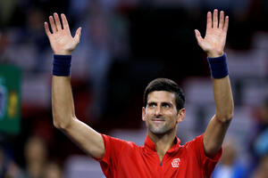 Đoković se vratio na teren i savladao Fonjinija